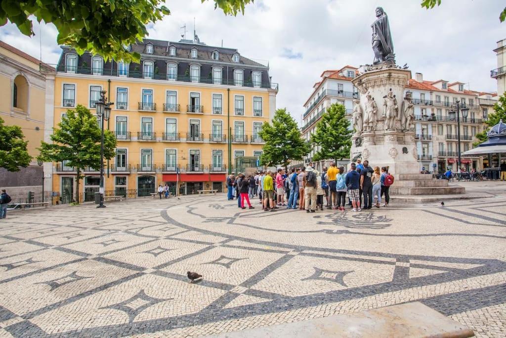C2 Bairro Alto 18Th Century Beautiful Apartment ลิสบอน ภายนอก รูปภาพ