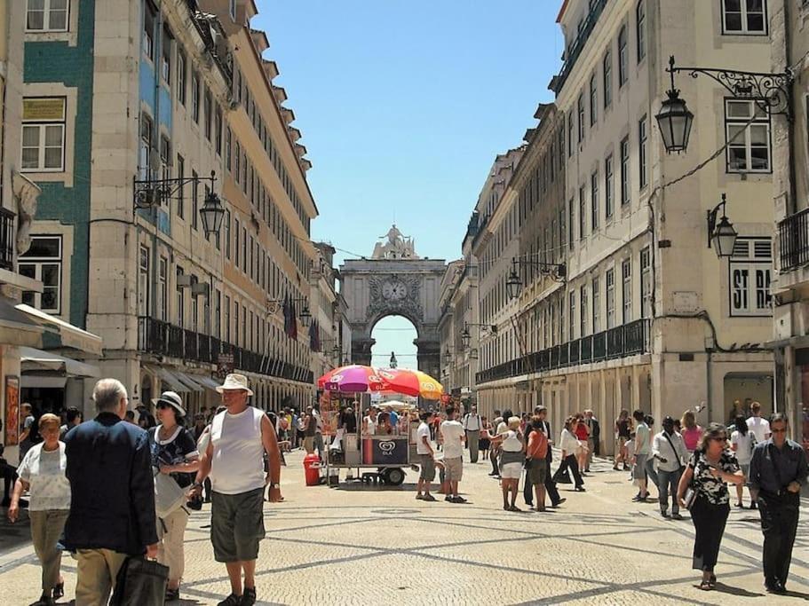 C2 Bairro Alto 18Th Century Beautiful Apartment ลิสบอน ภายนอก รูปภาพ