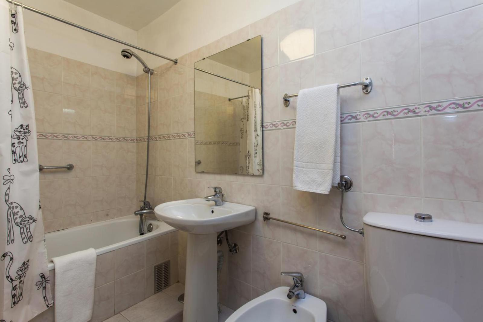 C2 Bairro Alto 18Th Century Beautiful Apartment ลิสบอน ภายนอก รูปภาพ